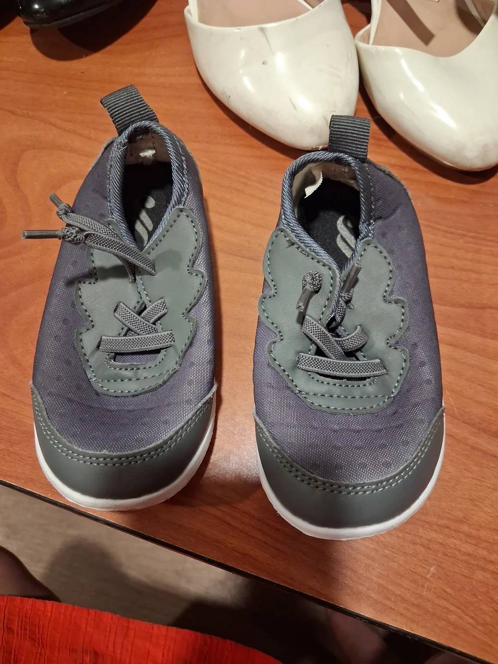 The Unbranded Brand comfortable gray